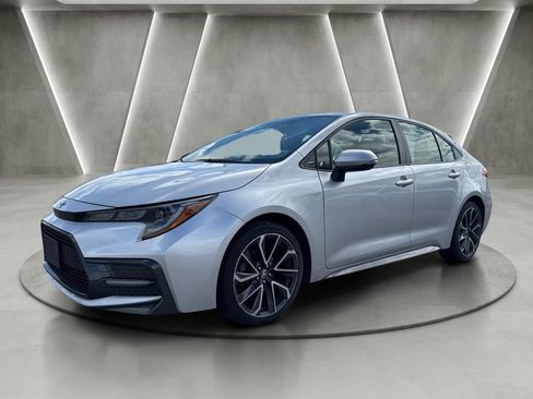 Used 2022 Toyota Corolla SE w/ Carpet Mat Package (TMS) FWD image 3