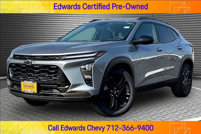 Used 2025 Chevrolet Trax ACTIV w/ Driver Confidence Package FWD image 1