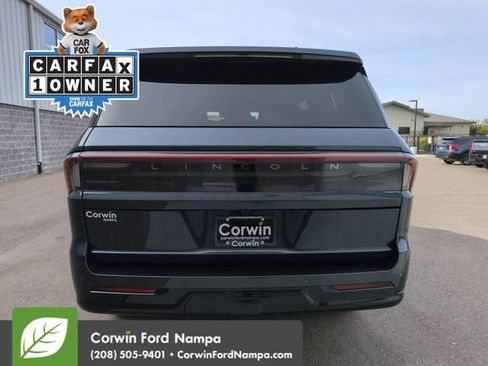 Used 2025 Lincoln Navigator Reserve w/ Jet Appearance Package AWD/4WD image 4