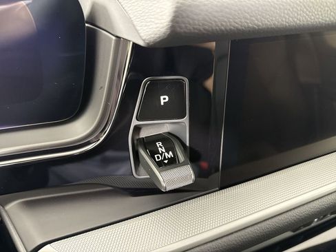 Certified 2025 Porsche Cayenne image 32