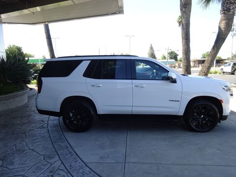 Used 2021 Chevrolet Tahoe RST w/ Luxury Package AWD/4WD image 9