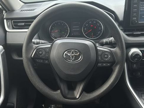 Used 2019 Toyota RAV4 XLE FWD image 22