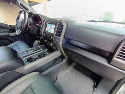 Used 2017 Ford F150 Raptor w/ Equipment Group 802A Luxury AWD/4WD image 55