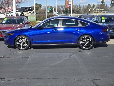 Used 2024 Honda Accord Sport image 7