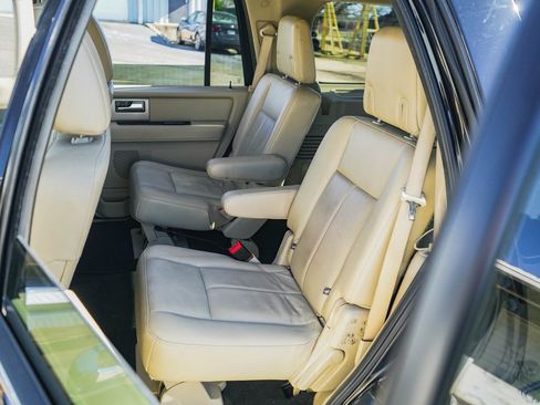 Used 2017 Ford Expedition Limited image 20
