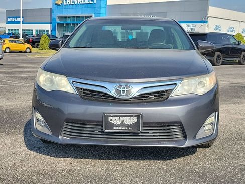 Used 2014 Toyota Camry LE image 2