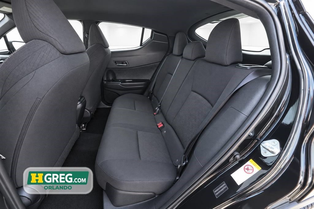 Used 2019 Toyota C-HR LE FWD image 12