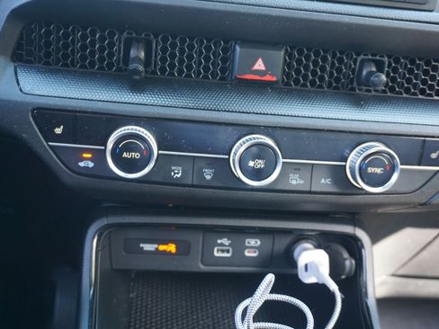 Used 2023 Honda CR-V EX image 13