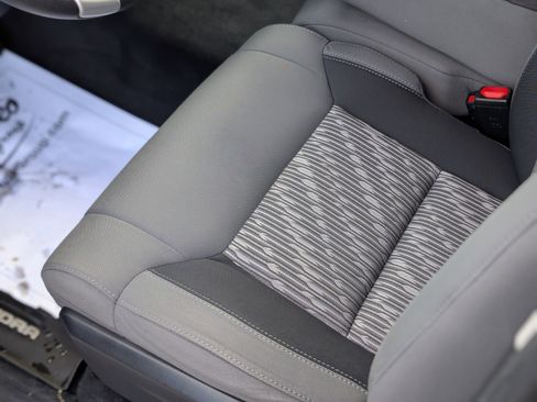 Used 2020 Toyota Tundra SR5 image 32