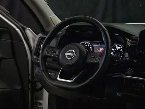 Used 2023 Nissan Pathfinder SL w/ SL Premium Package AWD/4WD image 14