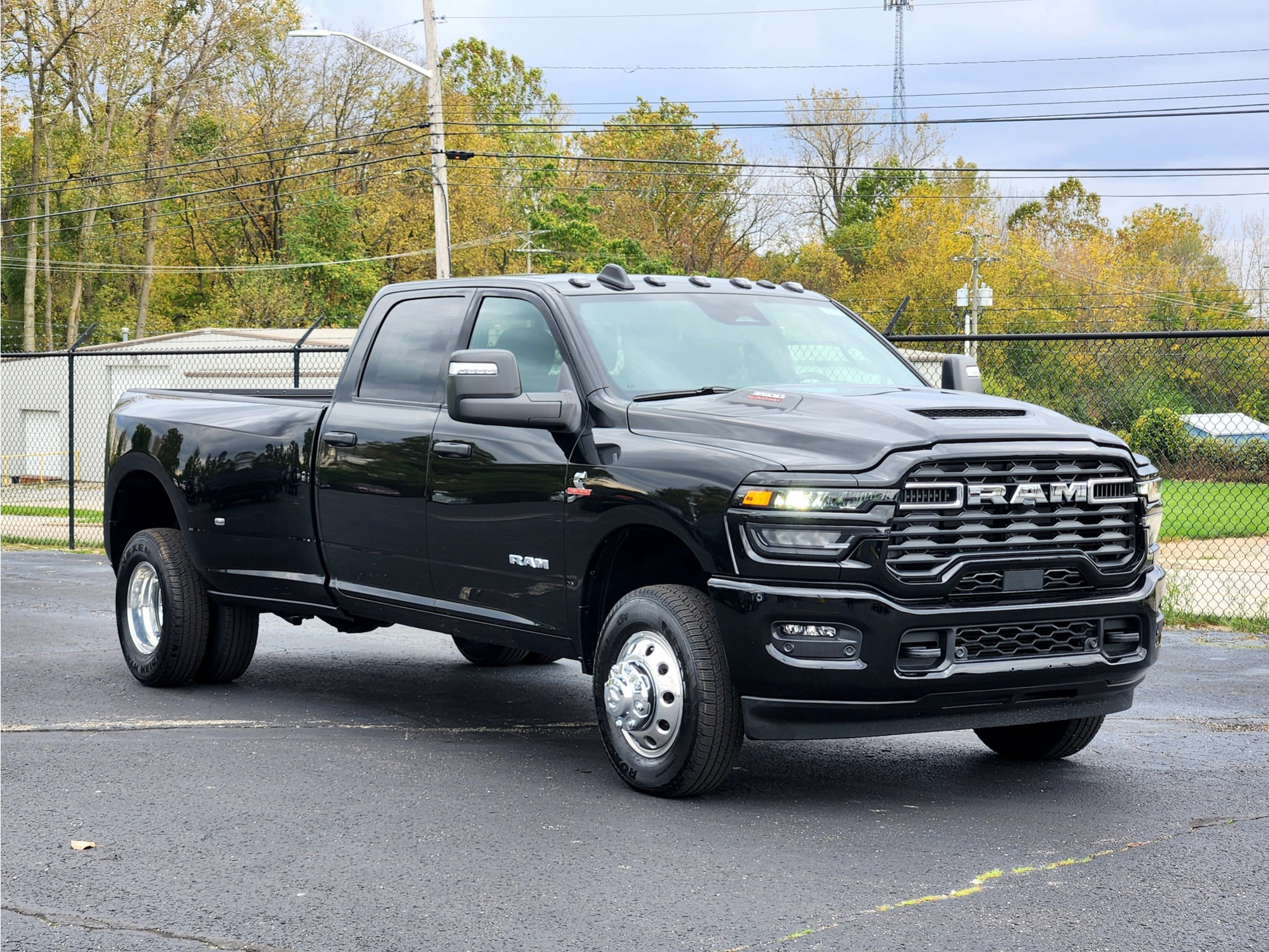 New 2027 RAM 3500 Big Horn AWD/4WD image 9