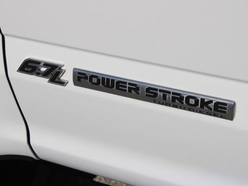 Used 2022 Ford F250 XLT w/ XLT Value Package image 19