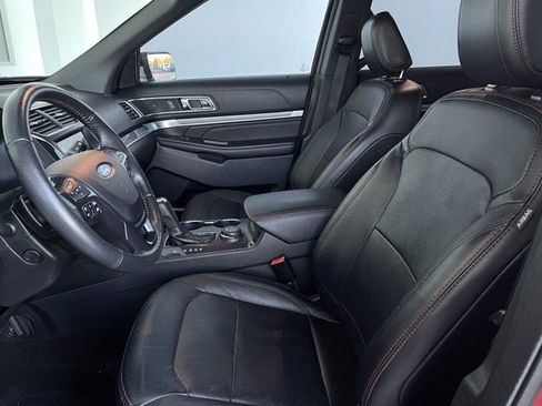 Used 2018 Ford Explorer Sport w/ Equipment Group 401A image 14