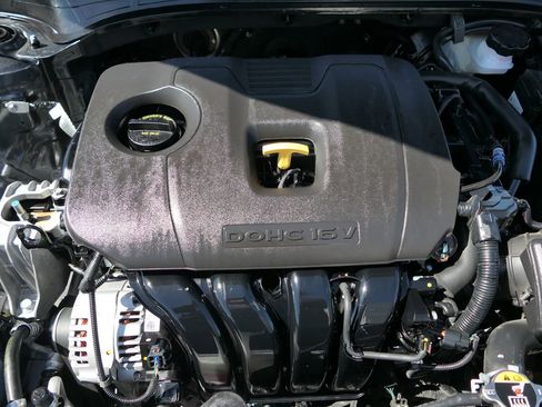 Used 2024 Kia Forte GT-Line FWD image 28