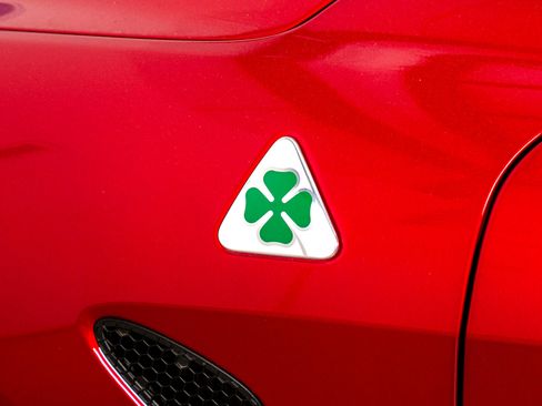 Used 2024 Alfa Romeo Giulia Quadrifoglio image 19