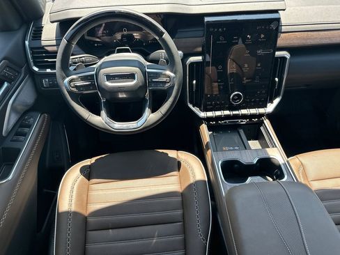 New 2026 GMC Acadia Denali Ultimate FWD image 24