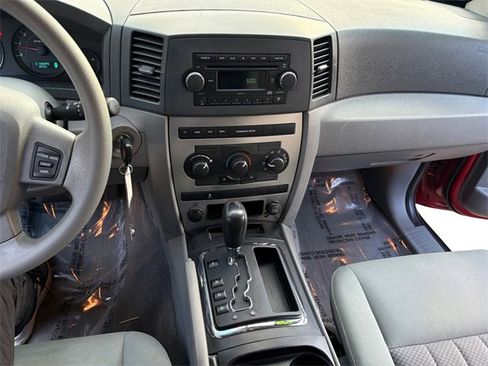 Used 2006 Jeep Grand Cherokee Laredo image 14