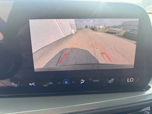 Certified 2026 Chevrolet Traverse LT AWD/4WD image 17