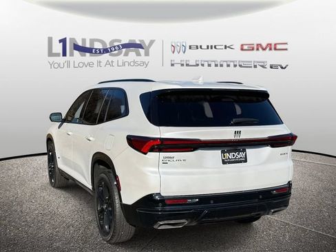 Used 2025 Buick Enclave Sport Touring w/ Trailering Package, 5000 lbs. AWD/4WD image 5