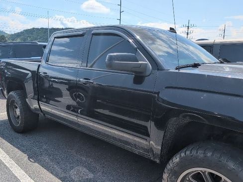Used 2017 Chevrolet Silverado 1500 LT w/ All Star Edition AWD/4WD image 6