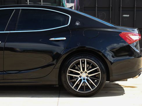 Used 2014 Maserati Ghibli S Q4 AWD/4WD image 26