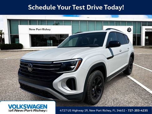 New 2026 Volkswagen Atlas Peak Edition AWD/4WD image 1