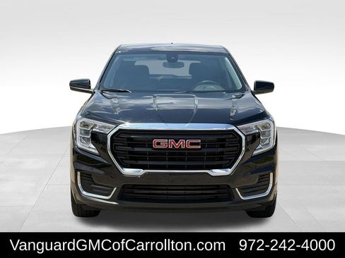 Used 2024 GMC Terrain SLE AWD/4WD image 3