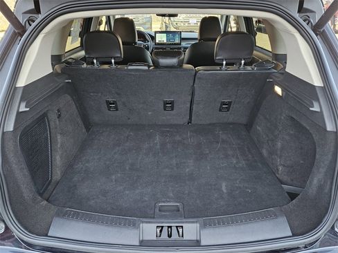 Used 2023 Lincoln Corsair AWD image 25