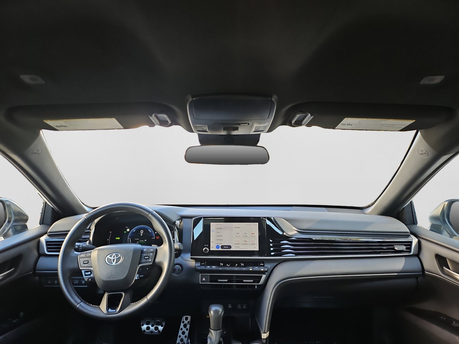 Used 2025 Toyota Camry SE FWD image 36