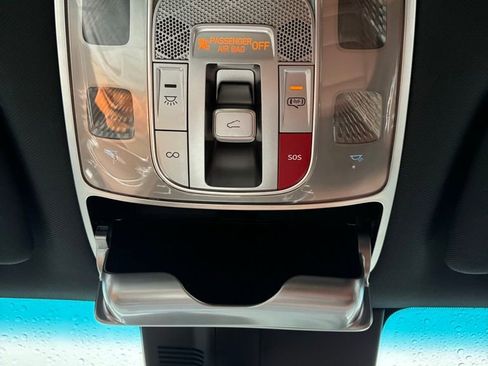 Used 2023 Genesis GV70 2.5T w/ Advanced Package image 42