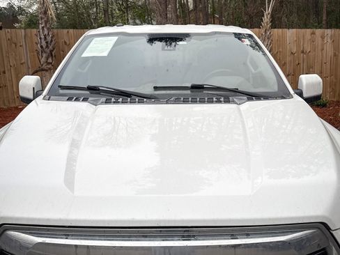 Used 2017 Ford F150 Lariat w/ Equipment Group 502A Luxury image 17