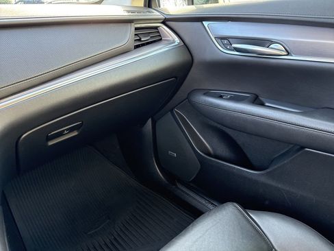 Used 2019 Cadillac XT5 Luxury image 28