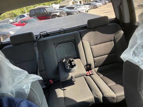 Used 2015 GMC Sierra 1500 SLE image 11