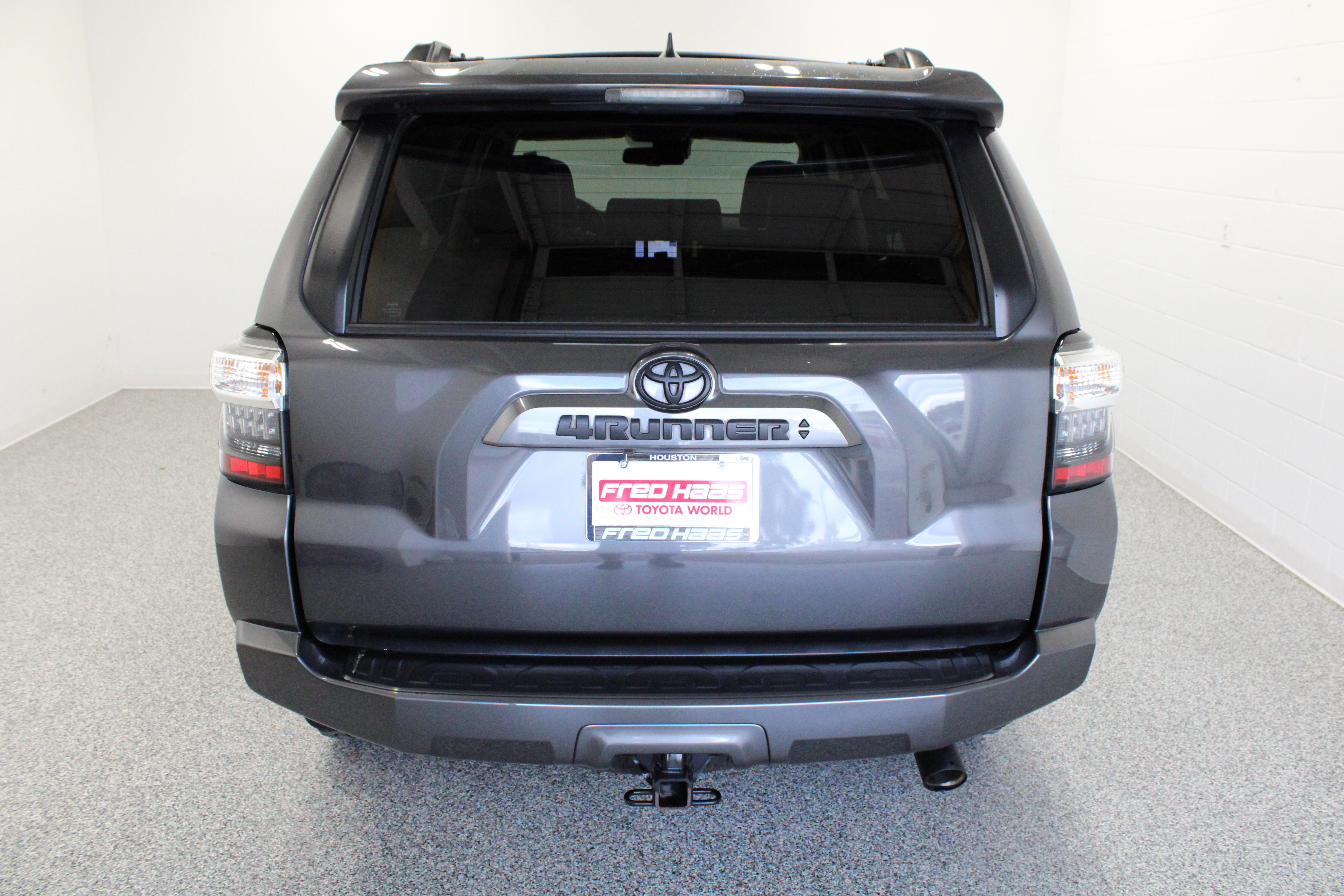 Used 2023 Toyota 4Runner SR5 Premium w/ Moonroof Package RWD image 8