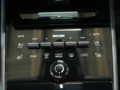 New 2026 Porsche Cayenne Coupe image 23