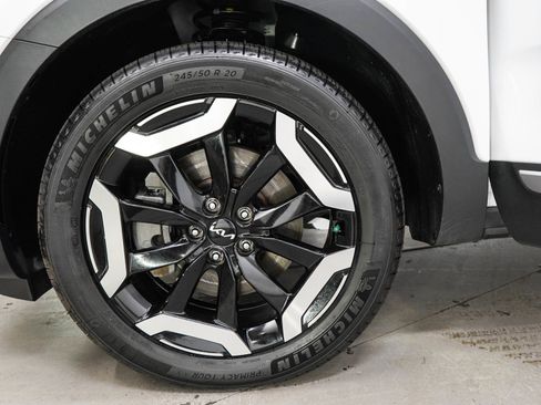 Used 2023 Kia Telluride EX w/ EX Captain's Chair Package AWD/4WD image 31