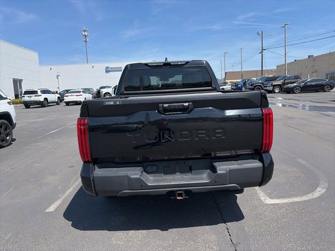 Used 2023 Toyota Tundra SR5 w/ SR5 Convenience Package image 5