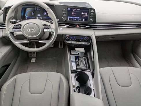 New 2026 Hyundai Elantra SEL Sport Premium FWD image 30