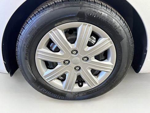 Used 2023 Kia Rio S image 37