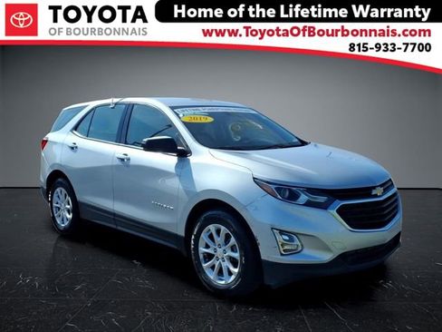 Used 2019 Chevrolet Equinox LS FWD image 1
