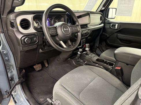 Used 2024 Jeep Wrangler Sport image 24
