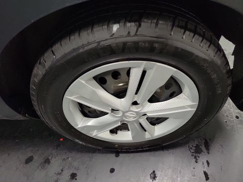 Used 2024 Nissan Kicks S FWD image 10