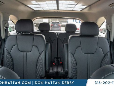 Used 2023 Kia Sorento SX image 18