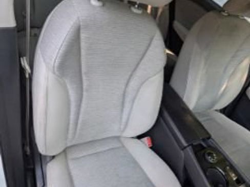 Used 2021 Nissan Rogue SV AWD/4WD image 17