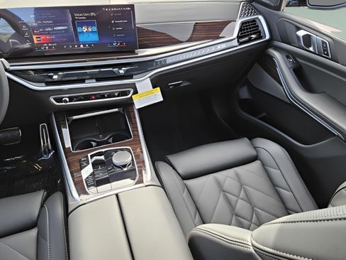 New 2026 BMW X5 sDrive40i w/ M Sport Package image 22