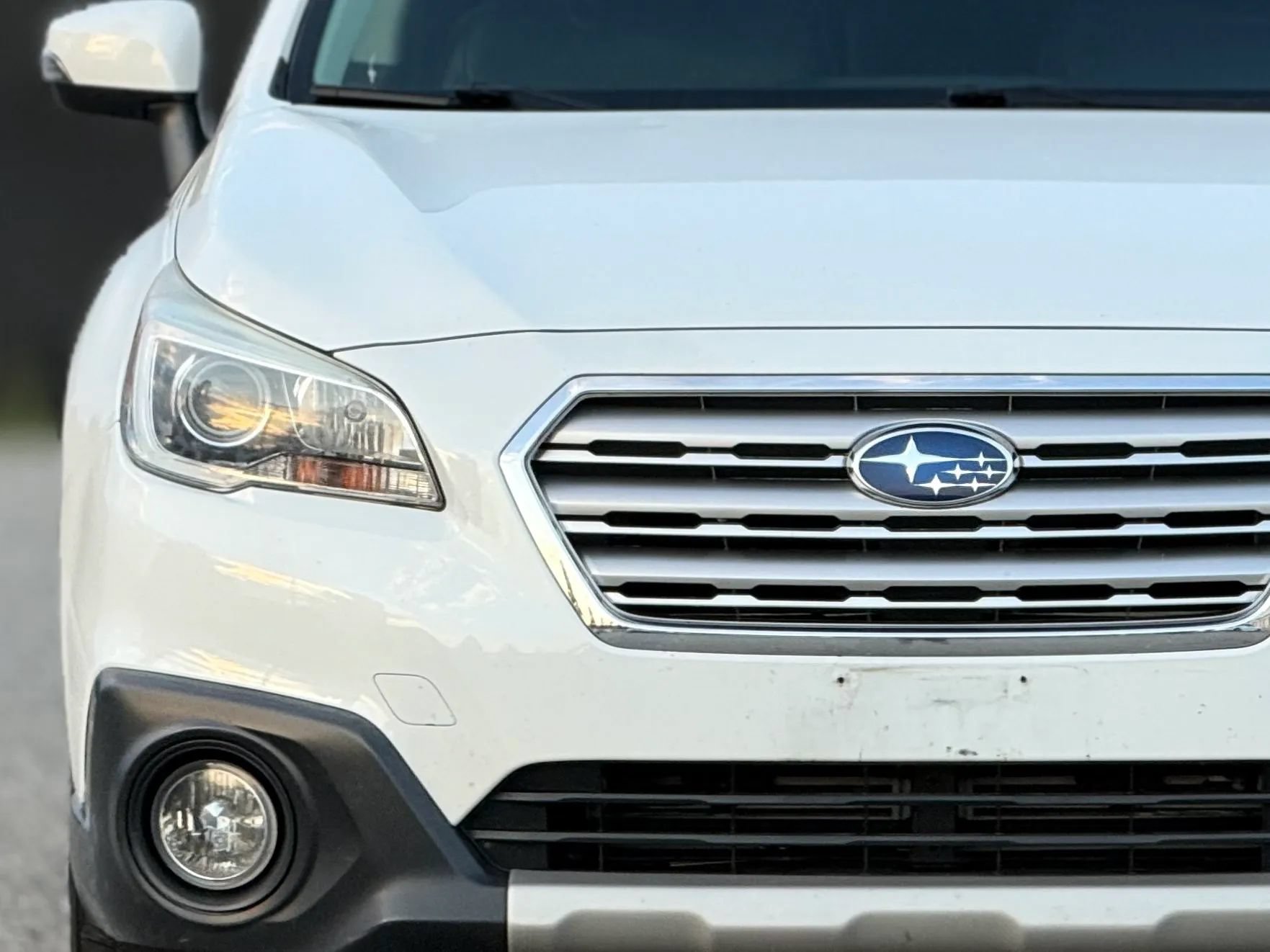 Used 2017 Subaru Outback 2.5i Limited AWD/4WD image 11