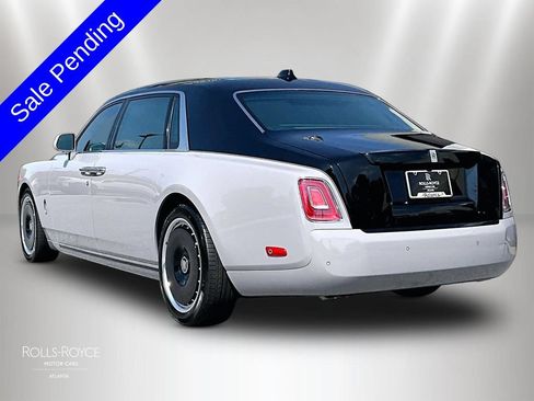 New 2027 Rolls-Royce Phantom Extended Wheelbase RWD image 3