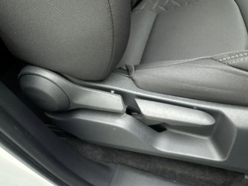 Used 2025 Toyota Tacoma SR image 46