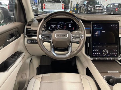 Used 2026 GMC Acadia Denali w/ Super Cruise Package AWD/4WD image 17