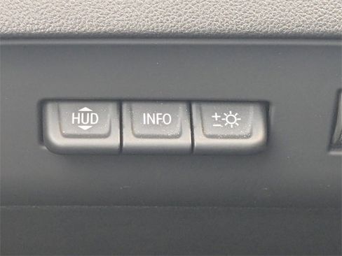 Used 2023 Buick Enclave Avenir w/ Avenir Technology Package image 30